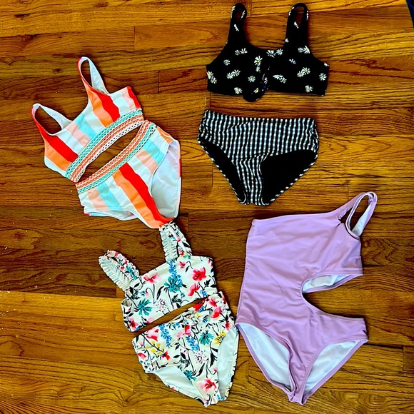 Old Navy Swim 4 Girls Bathing Suits In Good Condition Poshmark